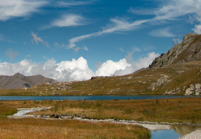 Hike to Egorgéou lake